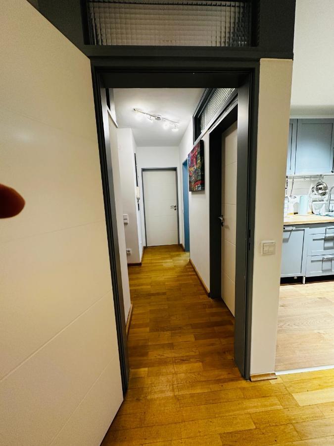 Appartamento Stilvoll-Mit Balkon- Zentral - Netflix-Nespresso Essen Esterno foto